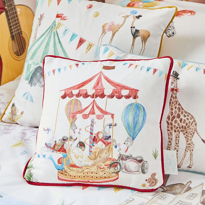 Le Cirque du Chateau Carousel Cushion - Image 2