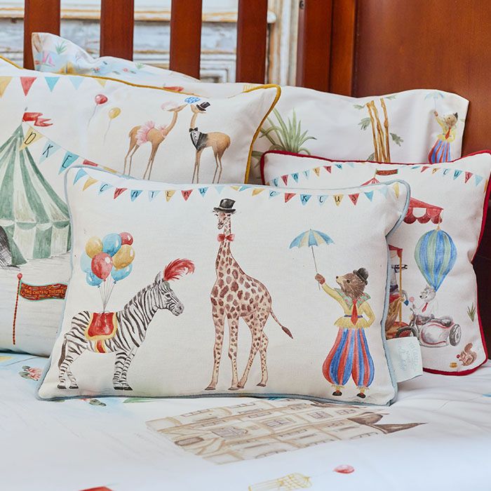 Le Cirque du Chateau Circus Cushion - Image 2