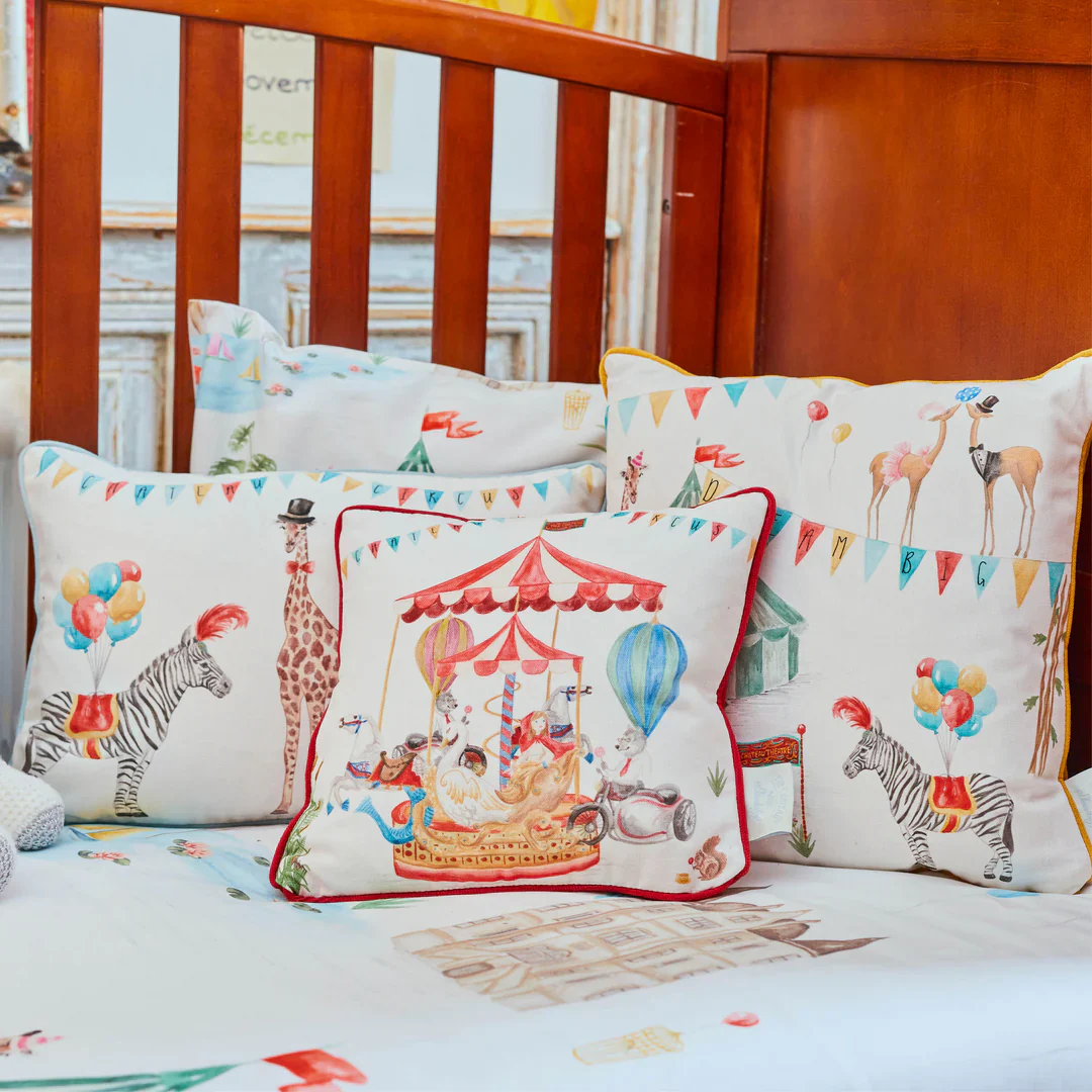 Le Cirque du Chateau Carousel Cushion - Image 5