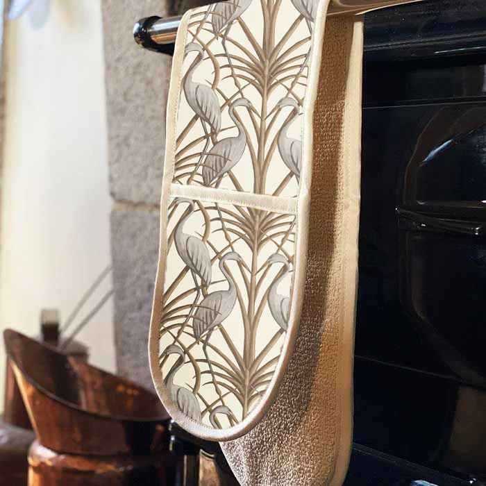 Nouveau Heron Oven Glove - Image 2